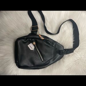 Brand new black bag!✨
